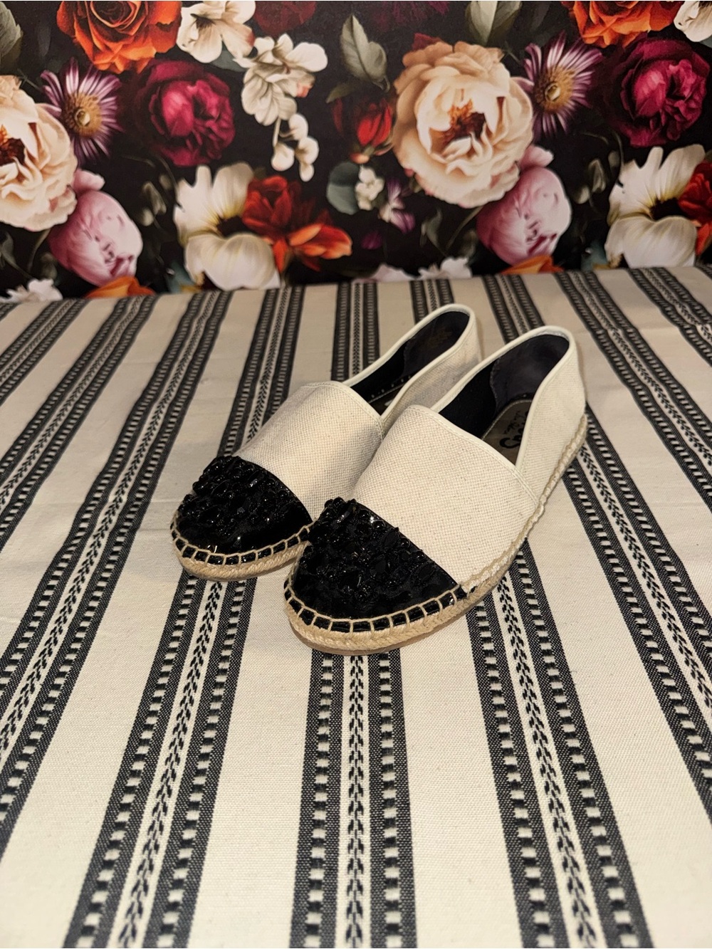 Circus by Sam Edelman Cream Canvas Espadrilles w/ Black Sequin Cap Toe, Size 7.5